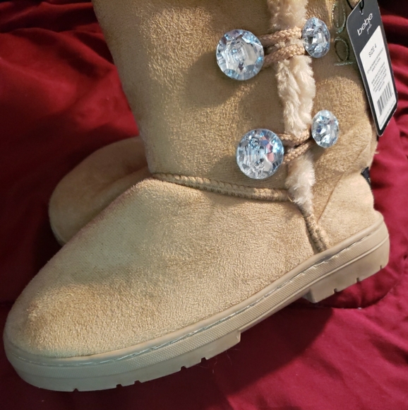 Bebe Girls Size 4 Light Brown Tan Boots Fur Lined  Faux Crystal Buttons NWT - Picture 8 of 9